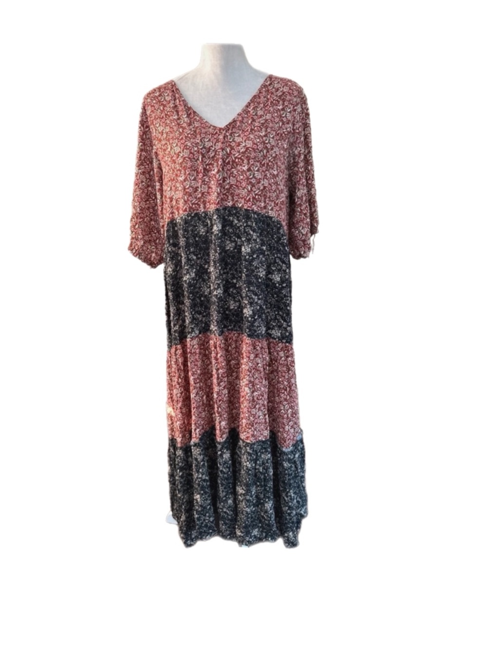 NATURAL LIFE Dusty Rose and Charcoal Floral Tiered Maxi Dress
